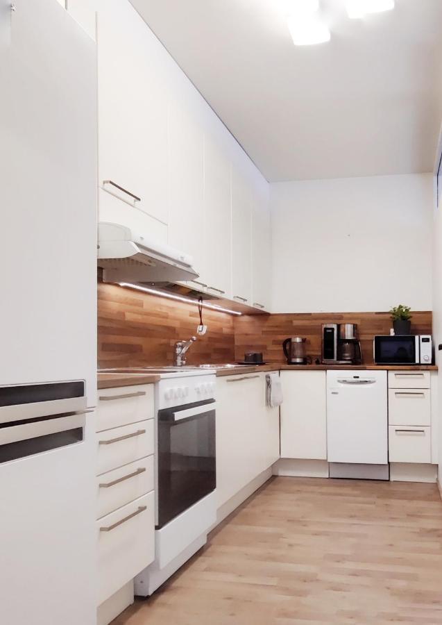 Niinivaara Apartment Saunallinen Ja Ilmastoitu Majoitus ヨエンスー エクステリア 写真